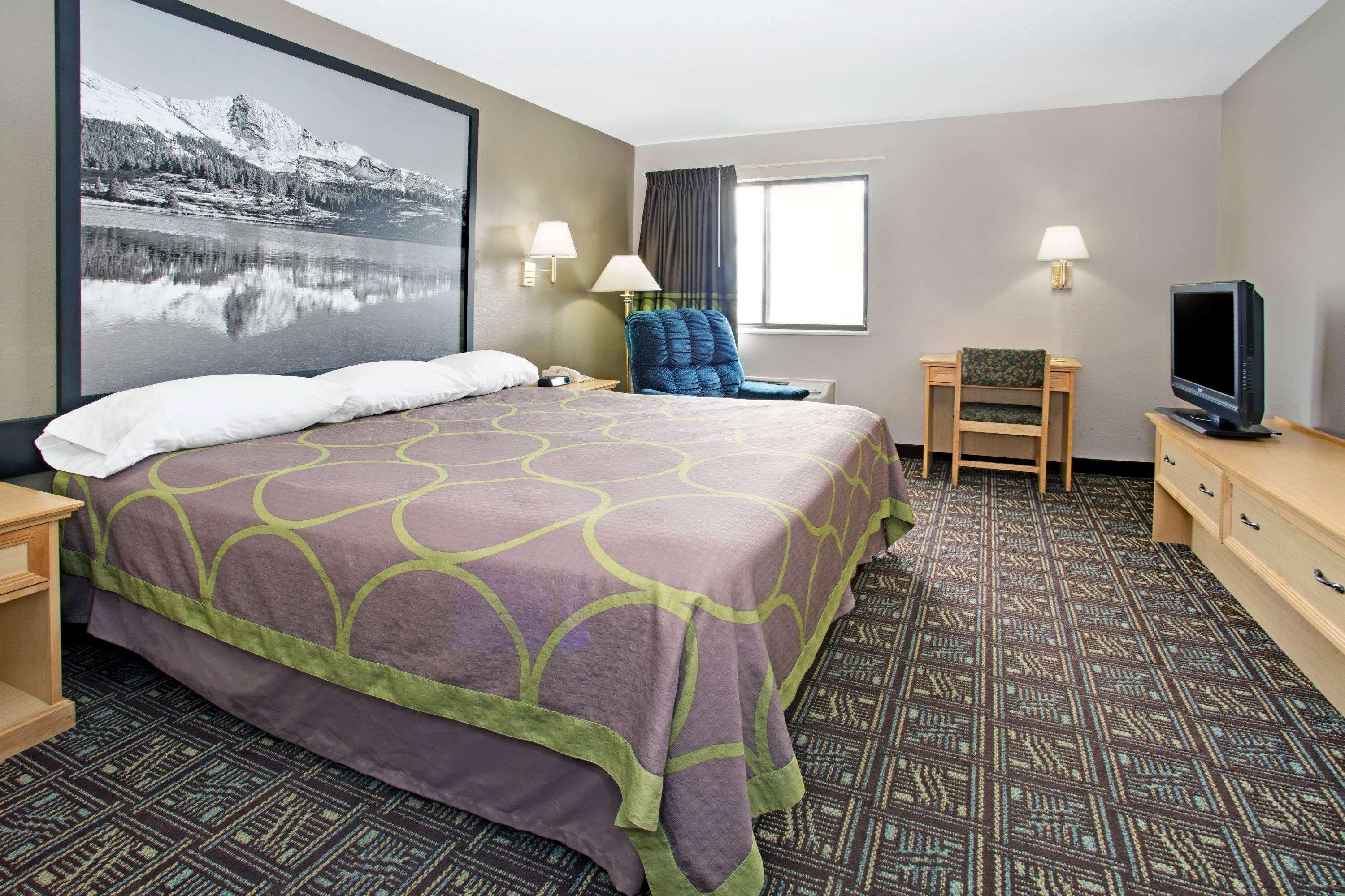Super 8 By Wyndham Fort Collins Exteriér fotografie