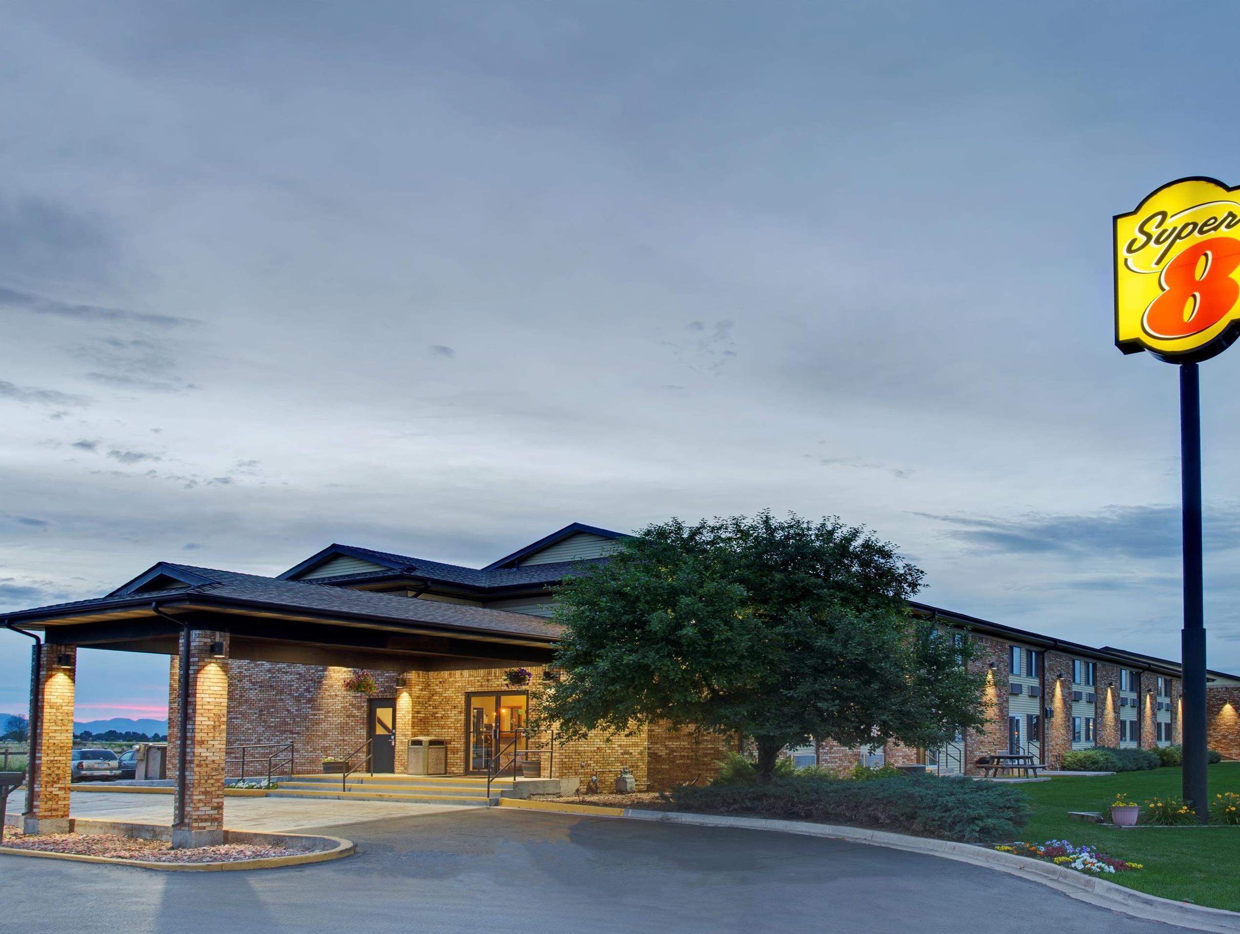 Super 8 By Wyndham Fort Collins Exteriér fotografie